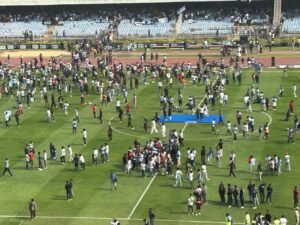 PIC- Kolkata Fans Vandalised The Site
